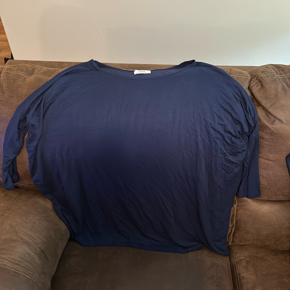 Piko Navy Tee